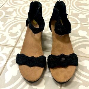 LUCKY 9 WEDGE SANDAL